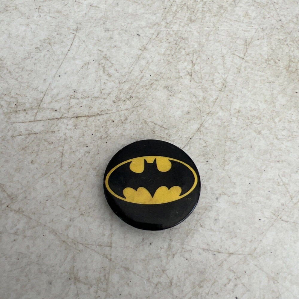 Batman pin back 2011 Joker Batman Catwoman